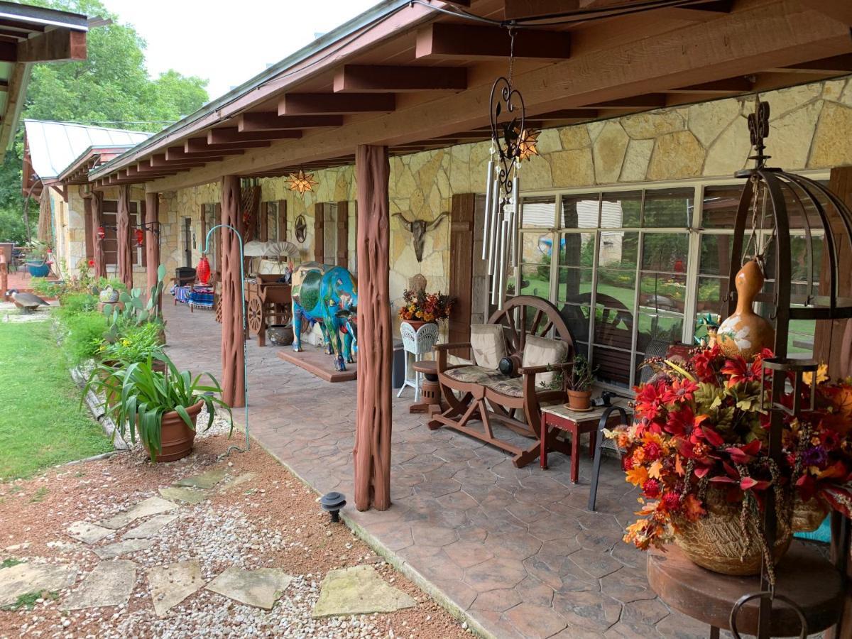 Diamond H Lodge B&B Bandera Exterior foto